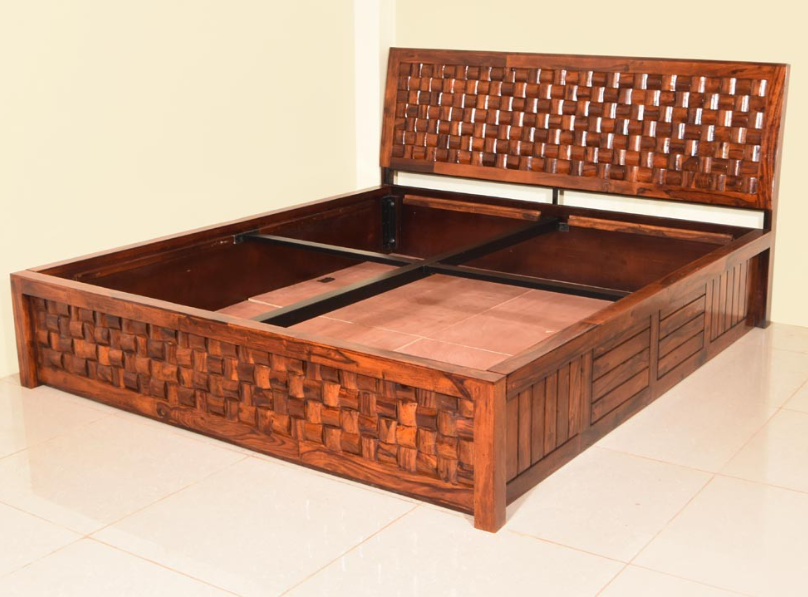 Vivanta Solid wood bed