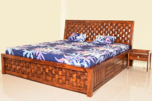 Vivanta Solid wood bed