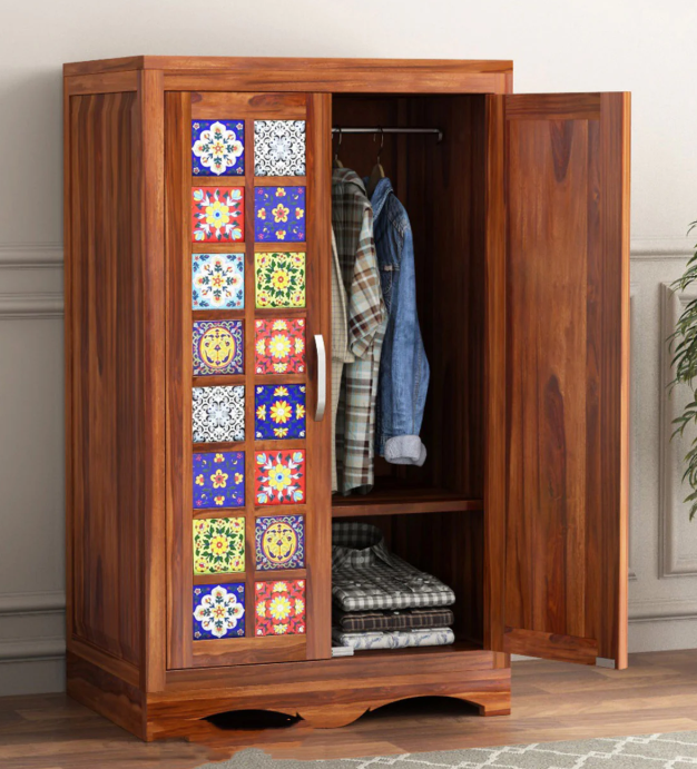 Morrison small size wardrobe